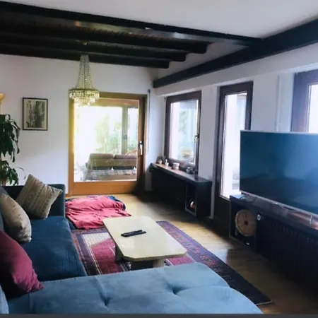 Dans Maison Midcentury Chaleureuse Proche Centre-ville 3*